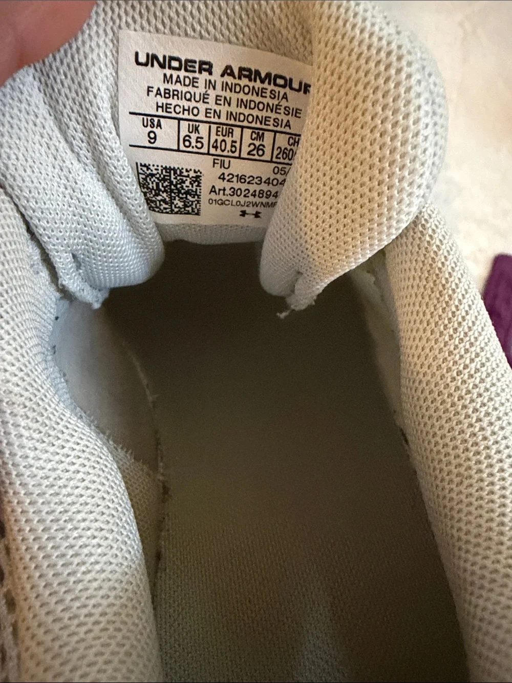 Under Armour woman’s Surge Running Sneakers — Light gray